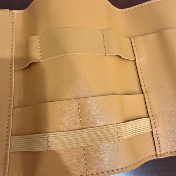 Glass Ladder & Co. Leather Tech Organizer  Mustard Yellow Women's Bag - Picture 7 of 11